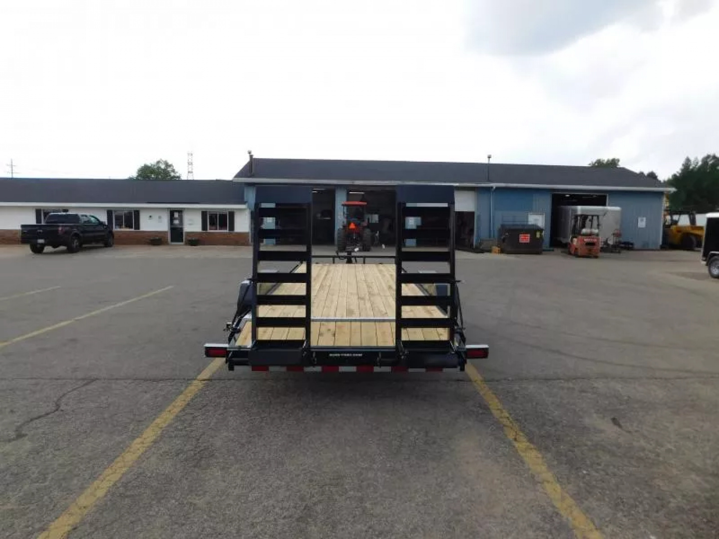 New 2025 Sure-Trac ST8220ET-B-140 Equipment Trailer