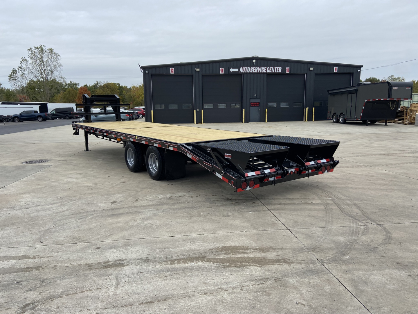 New Triple R 25+5' Equipment Trailer