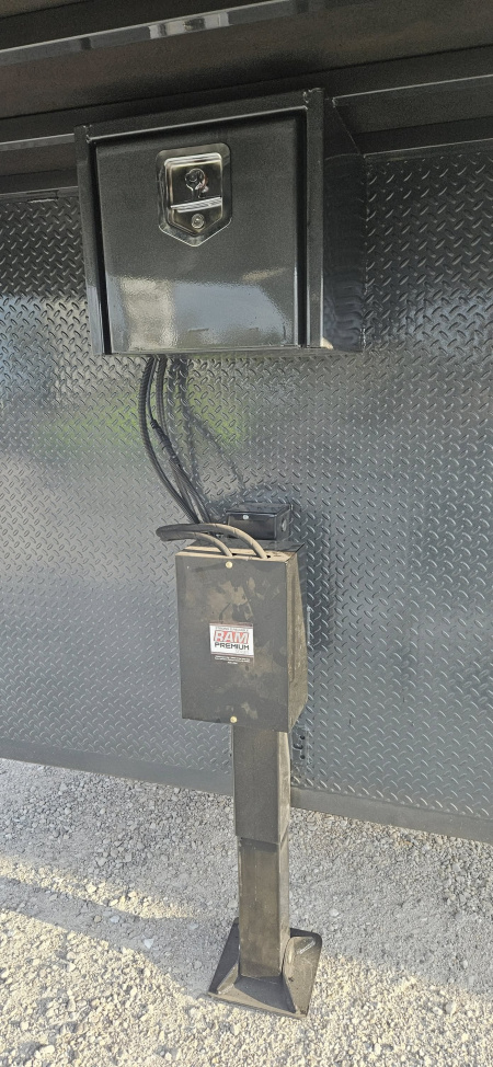 New 2026 Maxwell 24' Gooseneck Cargo / Enclosed Trailer