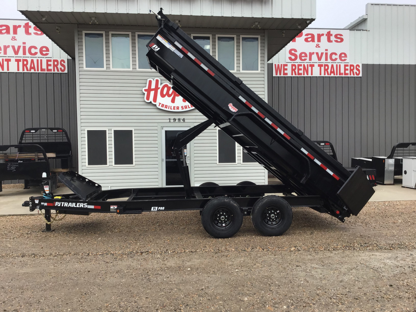 New 2026 PJ 83"x16' BP Tandem Axle Low Pro Dump w/ 24" Sides – DL