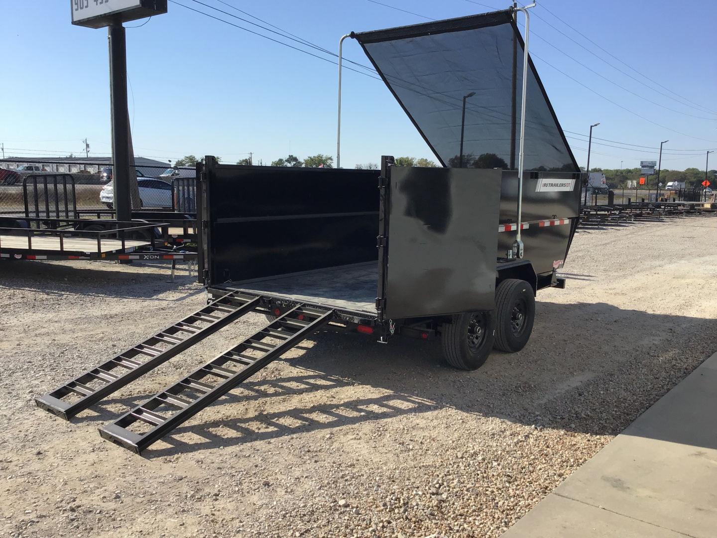 New 2026 PJ 83"x14' BP Tandem Axle Low Pro Telescopic Dump w/ 48" Sides – DT Voyager Package