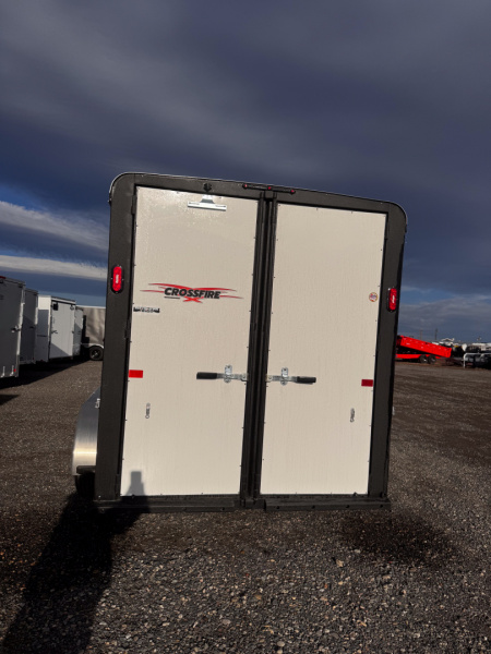 New 2026 Logan Coach 3H BP CROSSFIRE Horse Trailer