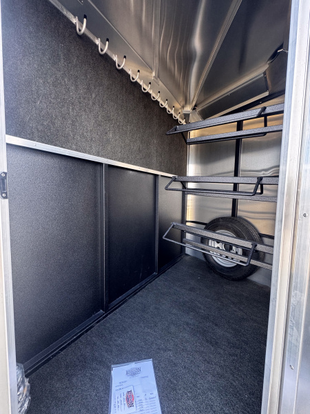 New 2026 Logan Coach 3H BP CROSSFIRE Horse Trailer