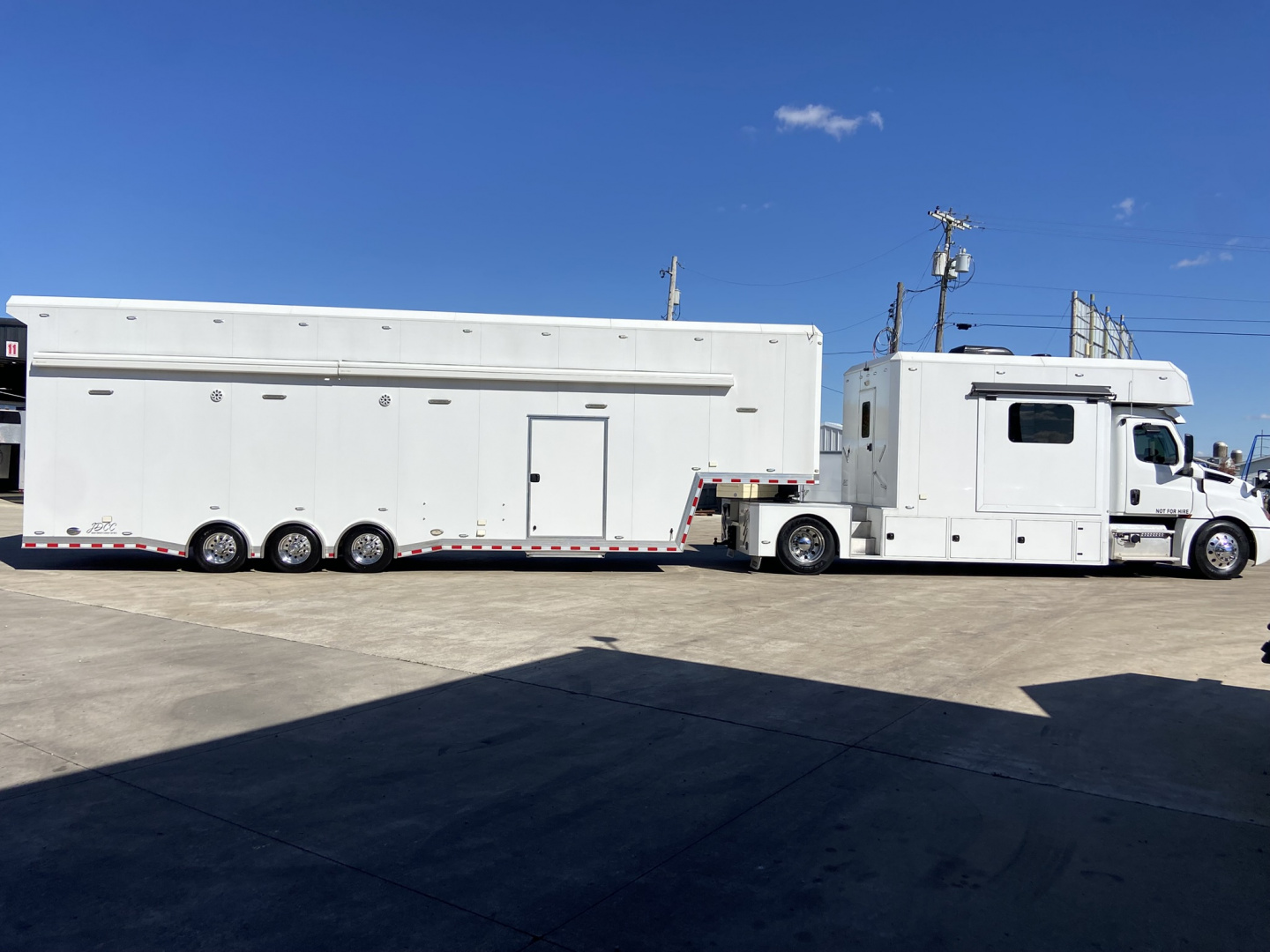 Used JDCC 2022 12FT Toter Home & 40FT 3 Car stacker