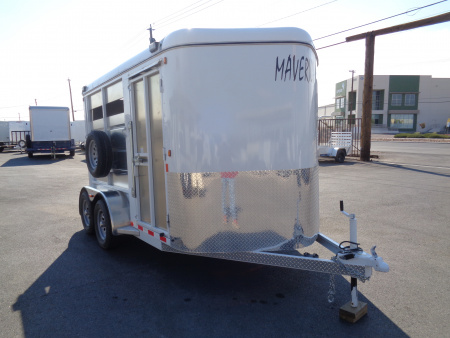 Used 2025 Maverick Trailers * MAV13-2HS * 2 Horse Slant Load Horse Trailer