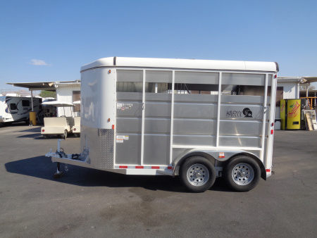 Used 2025 Maverick Trailers * MAV13-2HS * 2 Horse Slant Load Horse Trailer