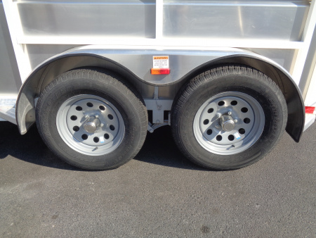 Used 2025 Maverick Trailers * MAV13-2HS * 2 Horse Slant Load Horse Trailer