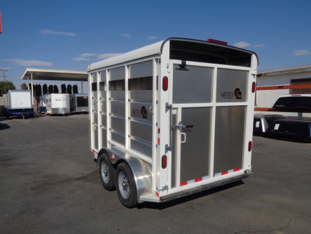 Used 2025 Maverick Trailers * MAV13-2HS * 2 Horse Slant Load Horse Trailer