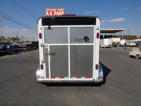 Used 2025 Maverick Trailers * MAV13-2HS * 2 Horse Slant Load Horse Trailer