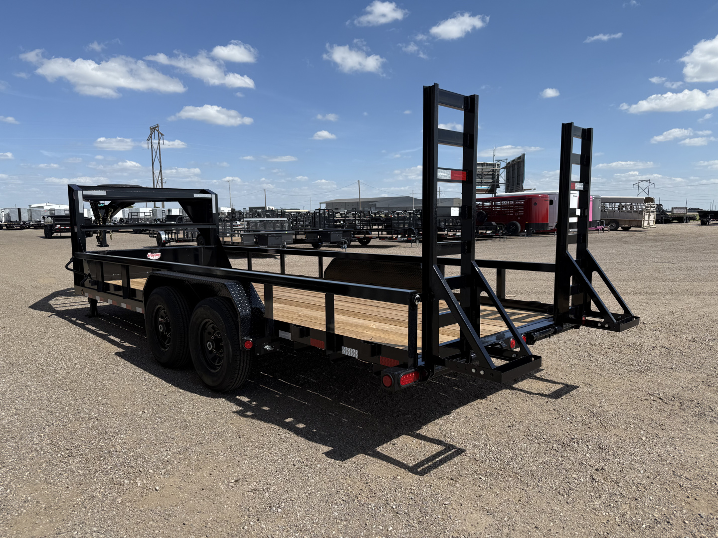 New 2026 PJ 83"x20' Gooseneck Angle Pipetop Trailer – P8