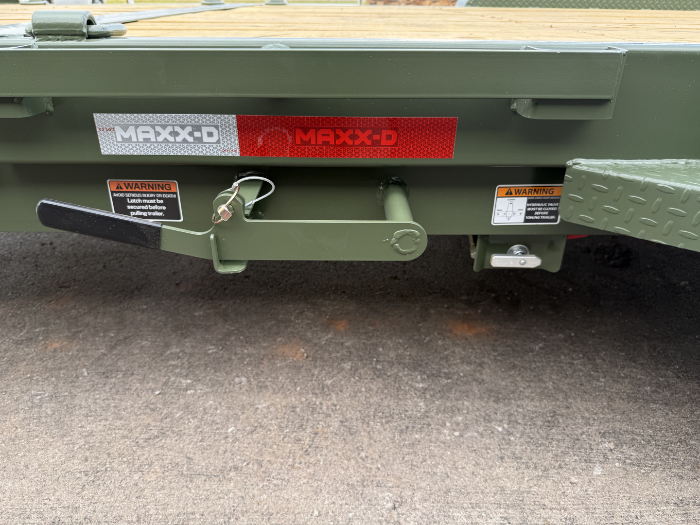 New 2026 MAXX-D 83”x20’ BP Gravity Equipment Tilt – G6X