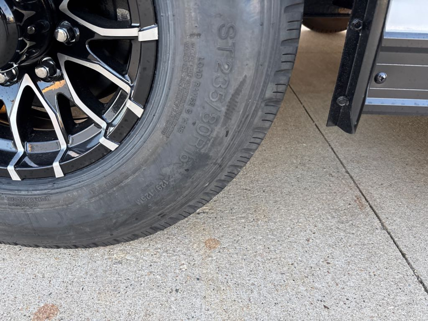 New 2026 United Trailers CLA-8.520TA52-M Car / Racing Trailer