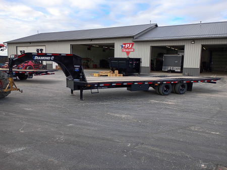 New 2026 Diamond C Trailers FMAX210 HDT 30X102