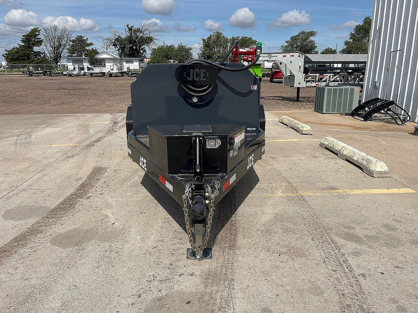 New 2025 JCE 990 Fuel Trailer