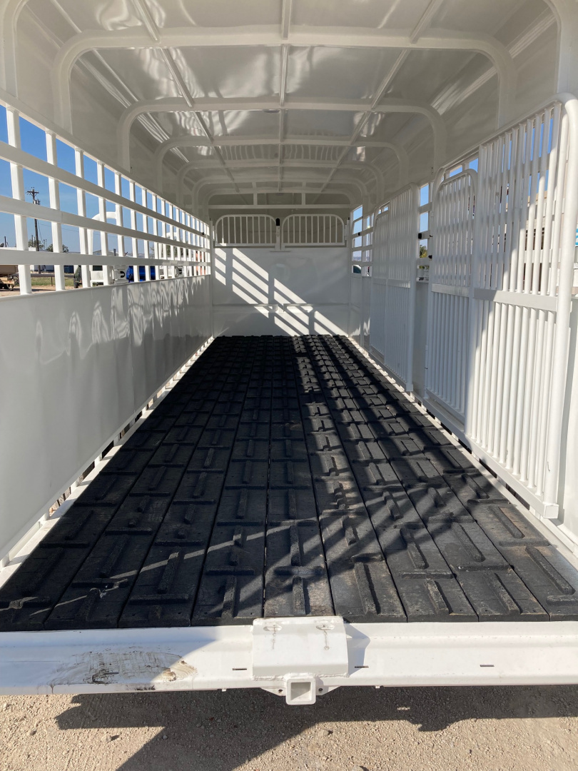 New 2026 Big Bend 24'X6'8" Stock Trailer/ Butterfly Gate