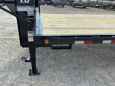New 2026 PJ 102”x25’ Quest Gooseneck Flatbed w/ Singles – LQ