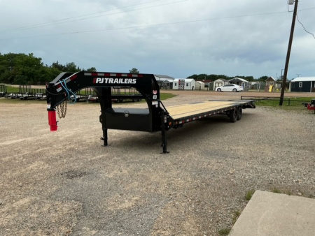 New 2026 PJ 102 x36' GN Low-Pro Flatbed w/ Singles - LX