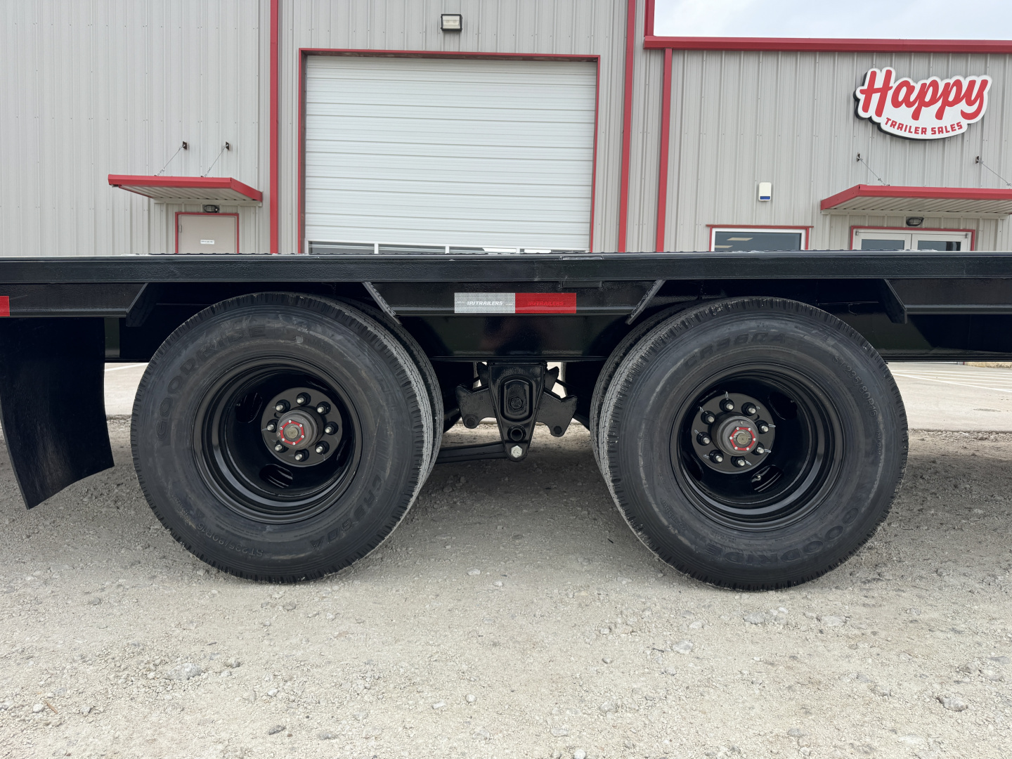 New 2026 PJ 102"x36' GN Low-Pro Flatbed w/ Duals - LD