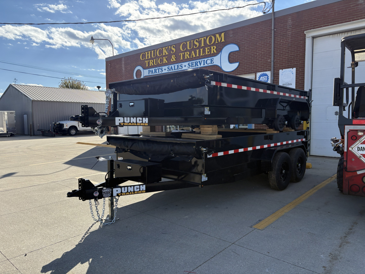 New 2026 Punch 83"X14' SCISSOR 14K DUMP Dump Trailer