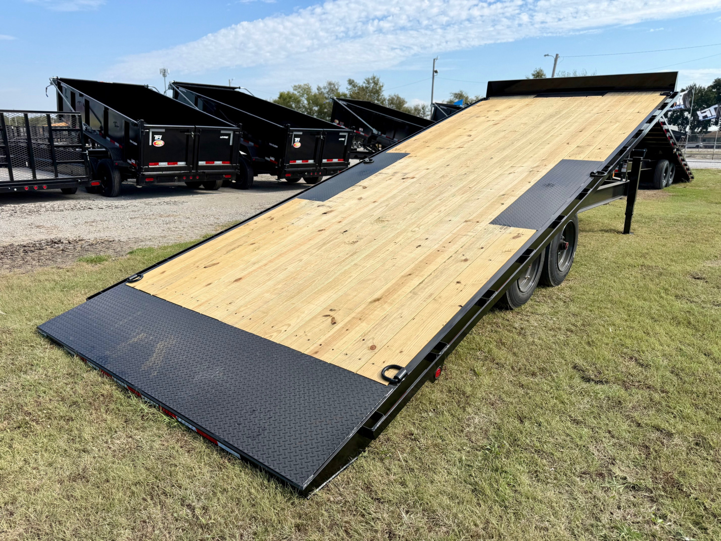 New 2026 Top Hat Trailers TD16-22x102 Deckover Power Tilt Trailer