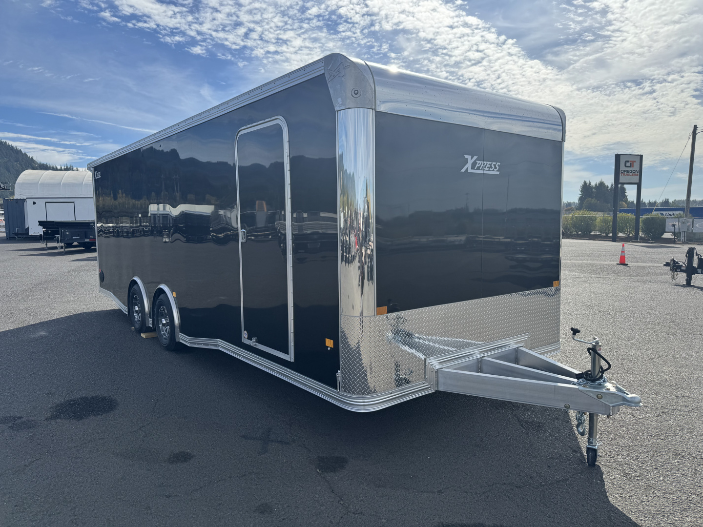 New 2026 ALCOM XPRESS 8.5X24 (10K GVWR) Race Trailer w/ Elite Escape