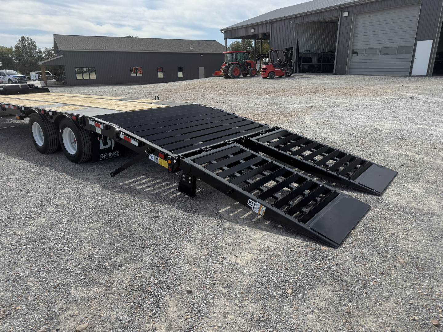 New 2026 Behnke 102"x29' 20 TON Pintle Hitch Tag Trailer *AIR RAMPS*