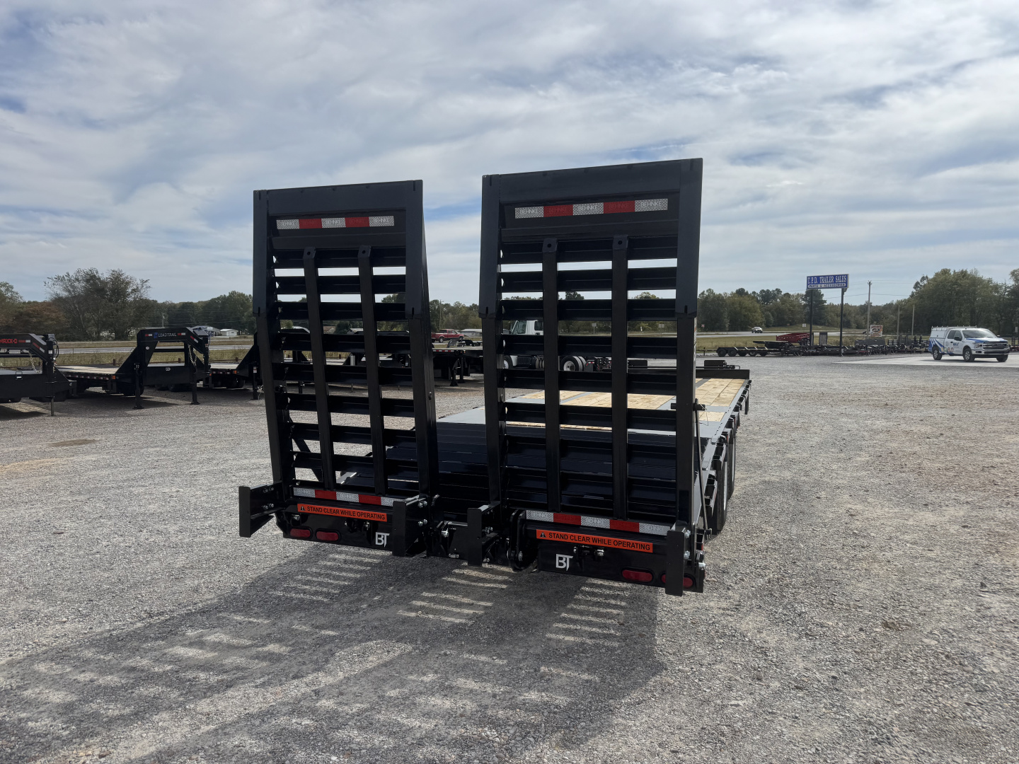 New 2026 Behnke 102"x29' 20 TON Pintle Hitch Tag Trailer *AIR RAMPS*