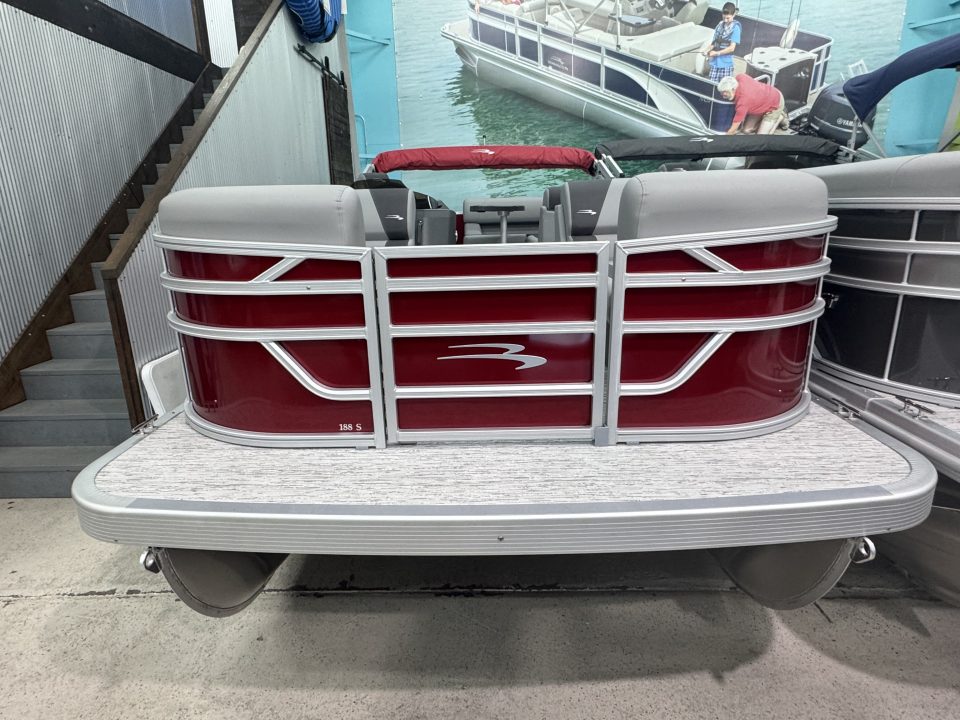 New 2026 Bennington 188 S Cruise Pontoon Boat