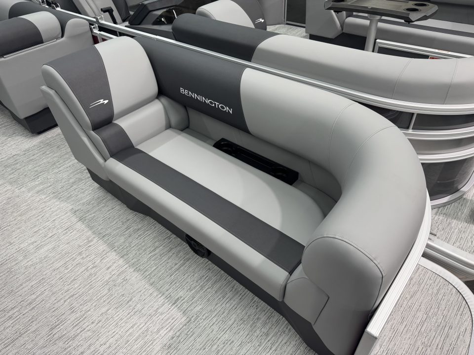 New 2026 Bennington 188 S Cruise Pontoon Boat
