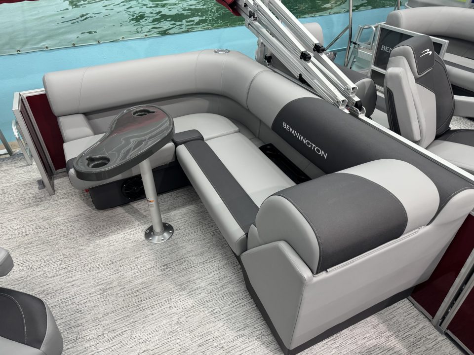 New 2026 Bennington 188 S Cruise Pontoon Boat