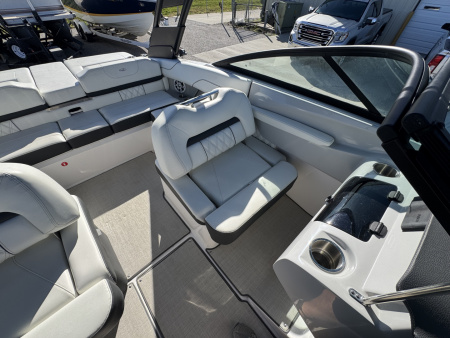 Used 2022 Regal Boats LS2 Bowrider