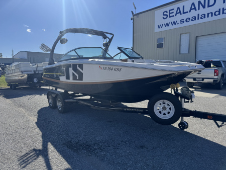 Used 2017 Other TS 222 Surf Boat