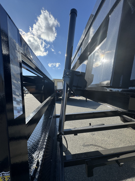 New 2026 Load Trail 83"X16' Gooseneck Dump Trailer 7 GA Floor, Ramps & Tarp, 8K Axles