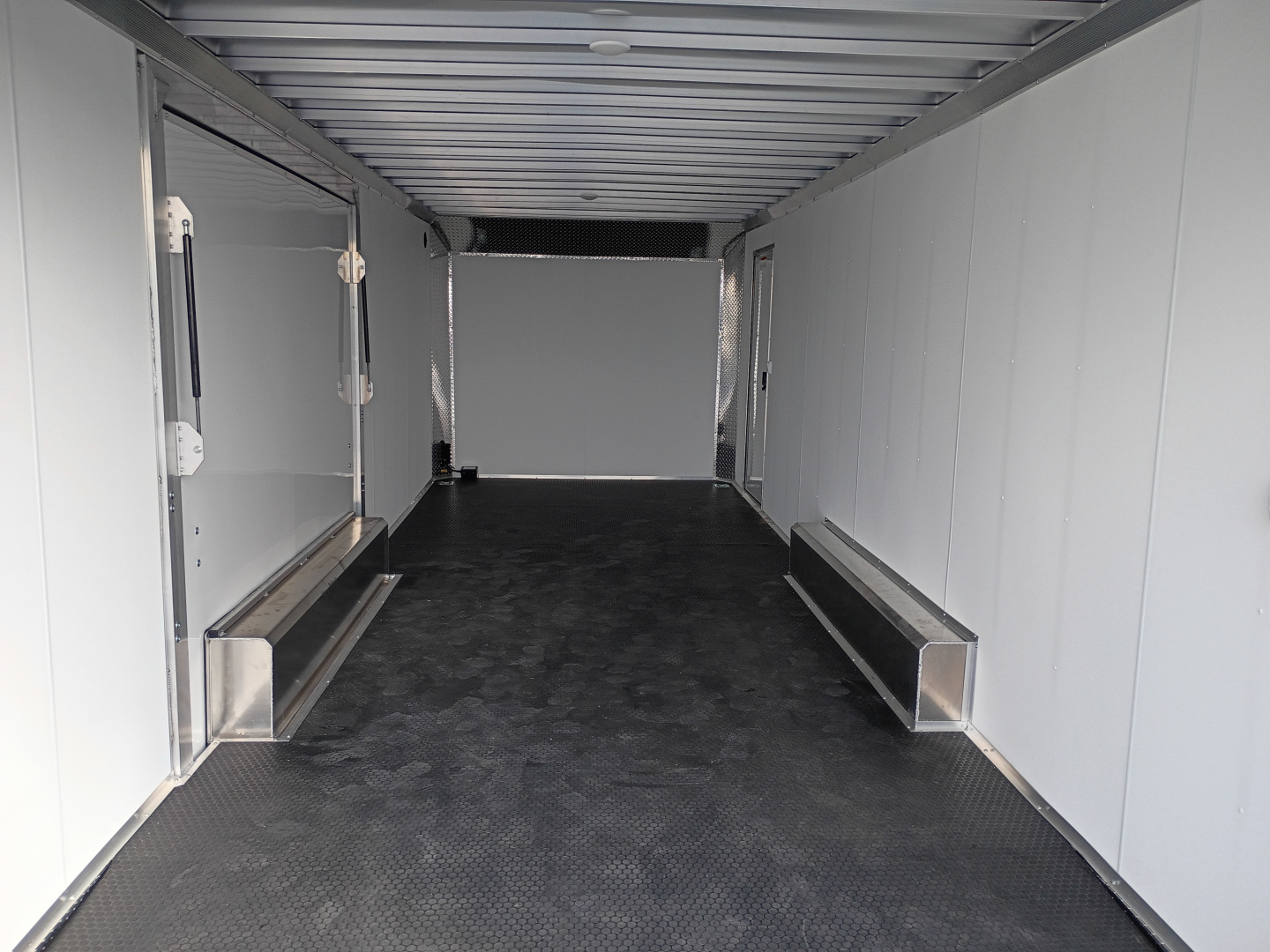 New 2026 E-Z Hauler SUPERLITE SERIES 8.5X24CH-LMFL25