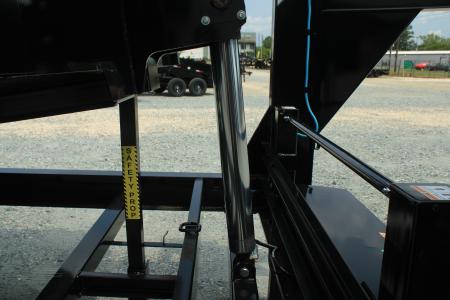 New 2025 Big Tex Trailers Big Tex 7x14 Heavy Duty Telescopic Gooseneck 14GT Dump Trailer
