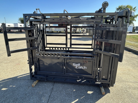 New 2026 Stock Pro Self Catch Cattle Squeeze Chute Livestock Equipment