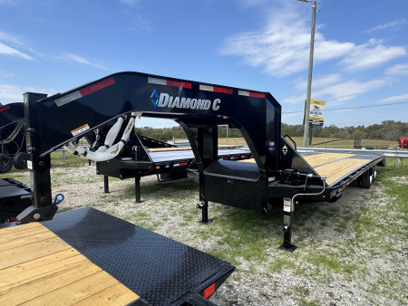 New 2026 Diamond C FMAX212 25+5 Flatbed Trailer, MAX RAMPS, 17.5 WHEEL UPGRADE, ALUMINUM OUTER WHEELS