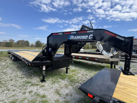 New 2026 Diamond C FMAX212 25+5 Flatbed Trailer, MAX RAMPS, 17.5 WHEEL UPGRADE, ALUMINUM OUTER WHEELS
