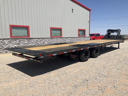 New 2026 Diamond C 102"x35' Engineered Beam FMAX212 w/ Hyd. Dovetail Pacesetter Edition