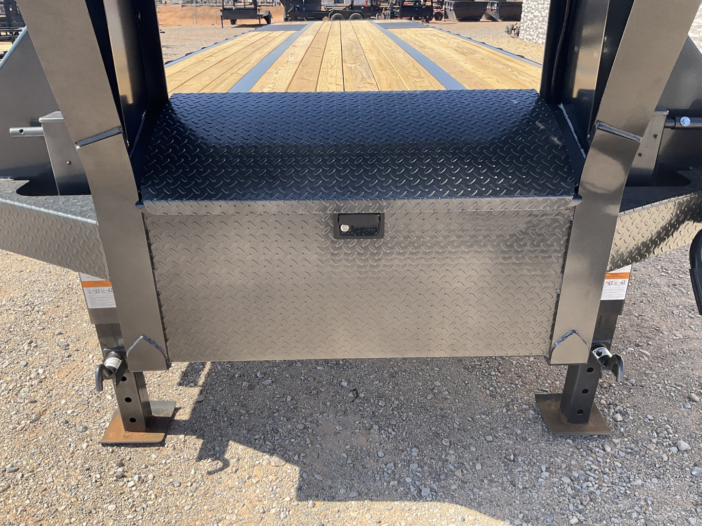 New 2026 Diamond C 102"x40' Engineered Beam FMAX210 w/ Max Ramps