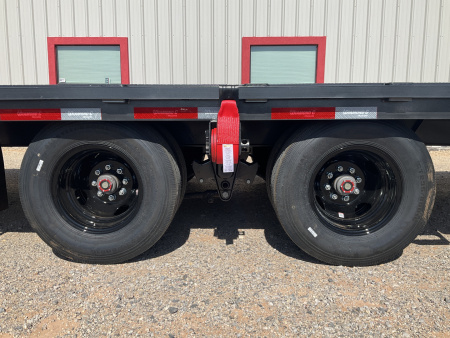 New 2026 Diamond C 102"x40' Engineered Beam FMAX210 w/ Max Ramps