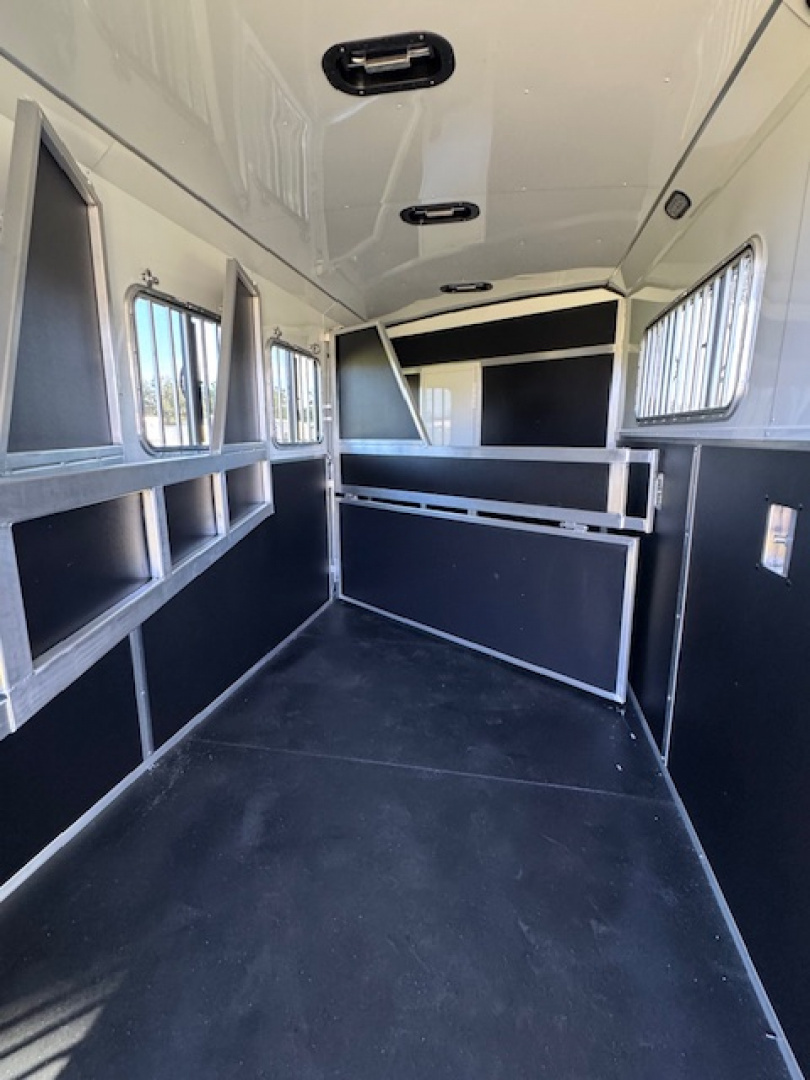 New 2026 Shadow 4H 9' LQ with Slide Horse Trailer