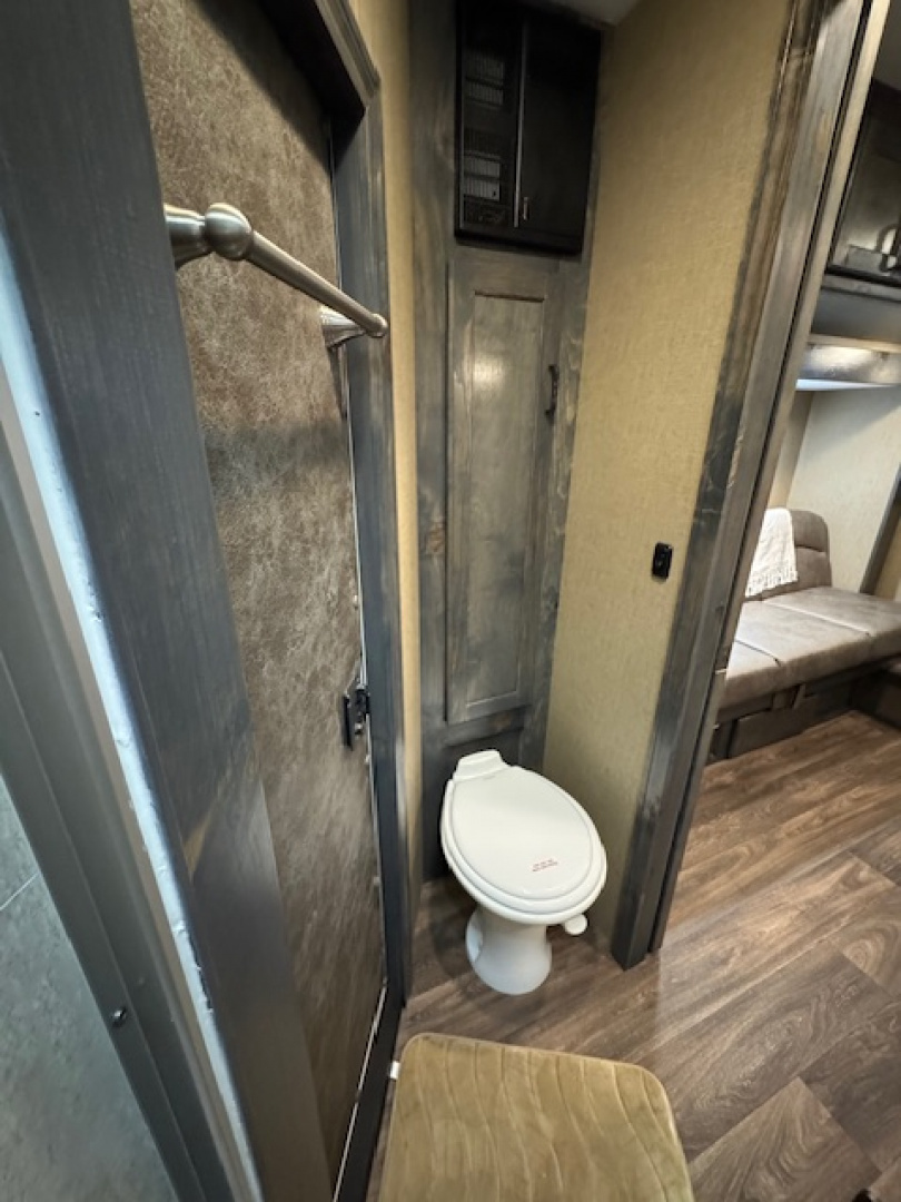 New 2026 Shadow 4H 9' LQ with Slide Horse Trailer