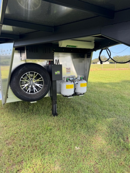 New 2026 Shadow 4H 9' LQ with Slide Horse Trailer