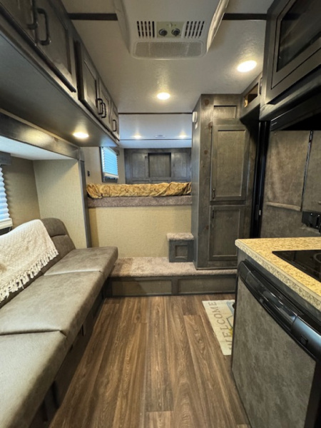 New 2026 Shadow 4H 9' LQ with Slide Horse Trailer