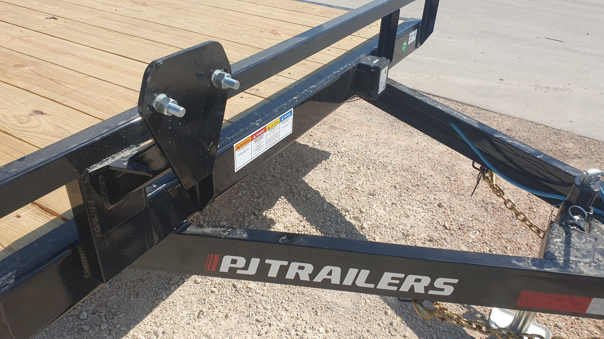 New 2026 PJ 83"x20' Channel Car Hauler – C5