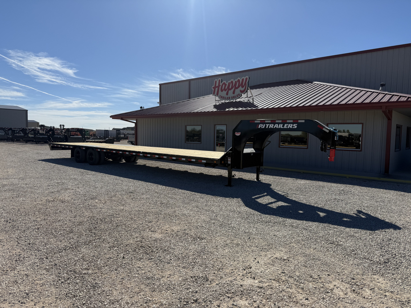 New 2026 PJ 102"x40' GN Low-Pro Flatbed w/ Duals - LD