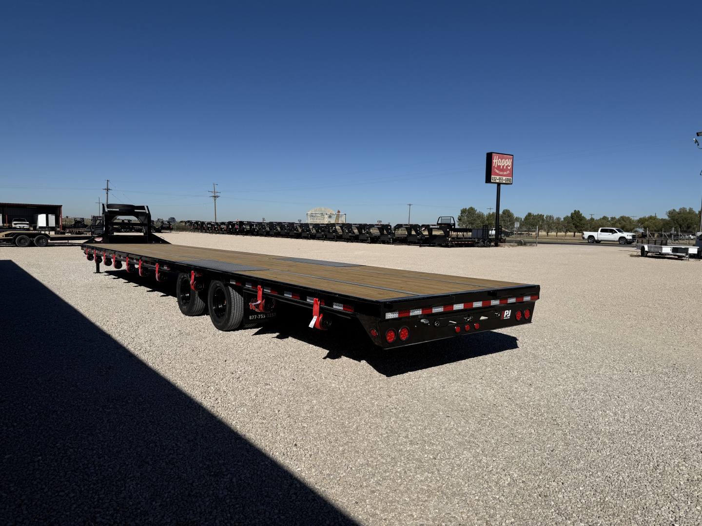New 2026 PJ 102"x40' GN Low-Pro Flatbed w/ Duals - LD