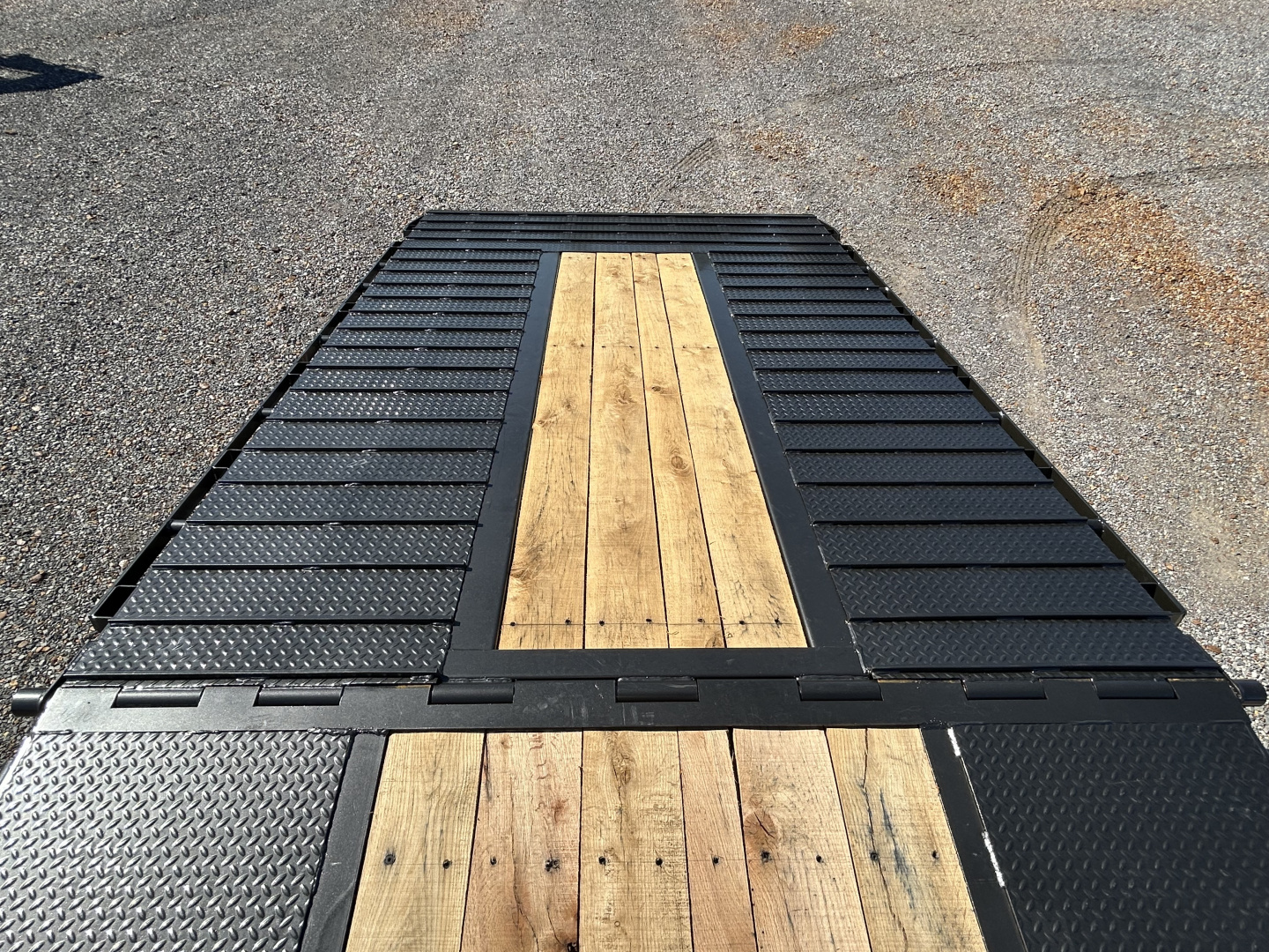 New 2026 MAXXD Gooseneck Trailer | 32' x 102' 30K GVWR