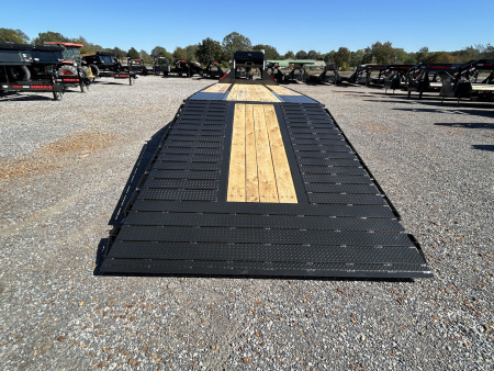 New 2026 MAXXD Gooseneck Trailer | 32' x 102' 30K GVWR